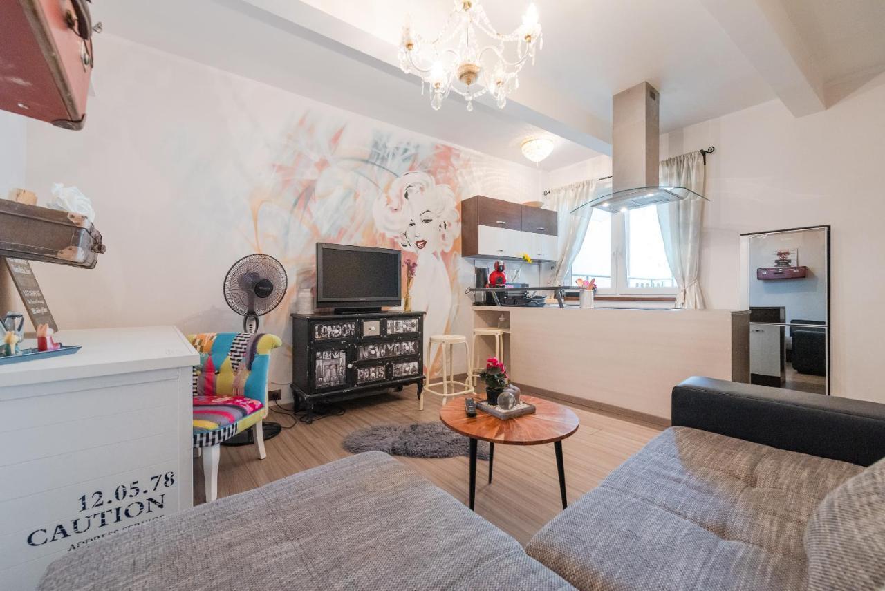 Apartament Second In Heart Of *